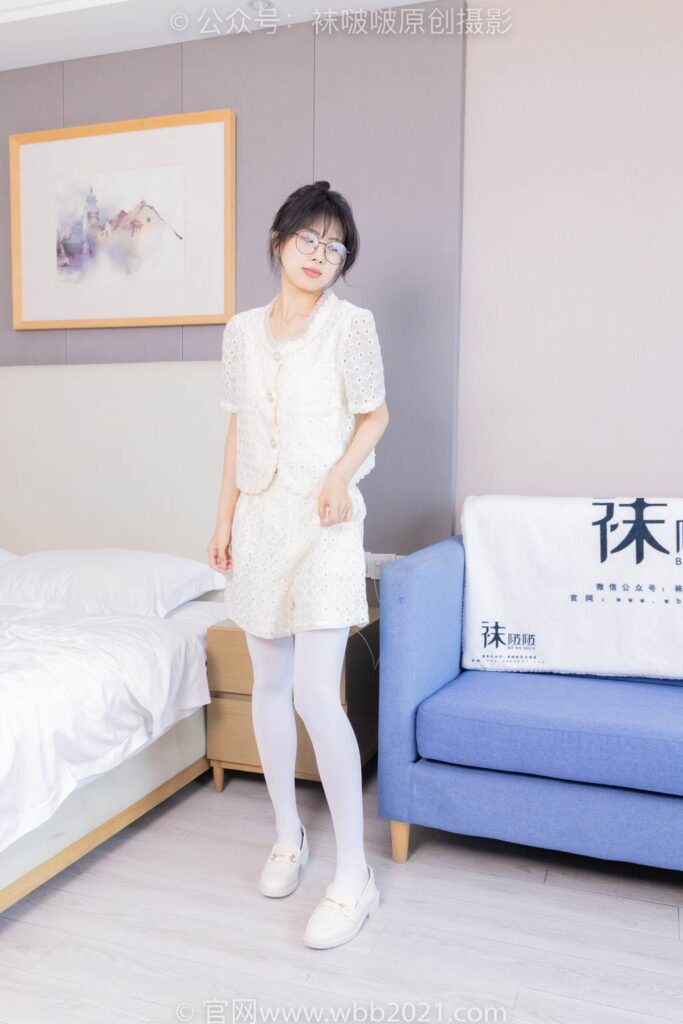 [BoBoSocks襪啵啵]NO.421 奶油-皮鞋、厚白絲、瑜伽動(dòng)作時(shí)老頭樂撓腳劇情[140P/1V/6.20GB]插圖1