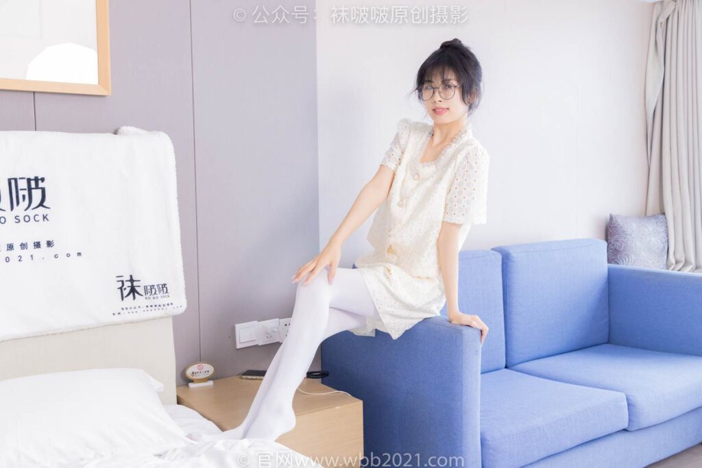 [BoBoSocks襪啵啵]NO.421 奶油-皮鞋、厚白絲、瑜伽動(dòng)作時(shí)老頭樂撓腳劇情[140P/1V/6.20GB]插圖