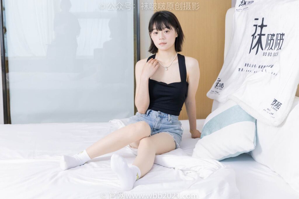 [BoBoSocks襪啵啵]NO.422 糯米-長(zhǎng)靴、白棉襪、肉絲[140P/1V/6.79GB]插圖1