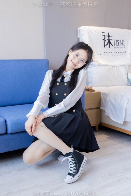 [BoBoSocks襪啵啵]NO.431 芝士-高跟鞋、板鞋、黑棉襪、粉棉襪、油亮肉絲[140P/1V/6.85GB]-無料攝影圈