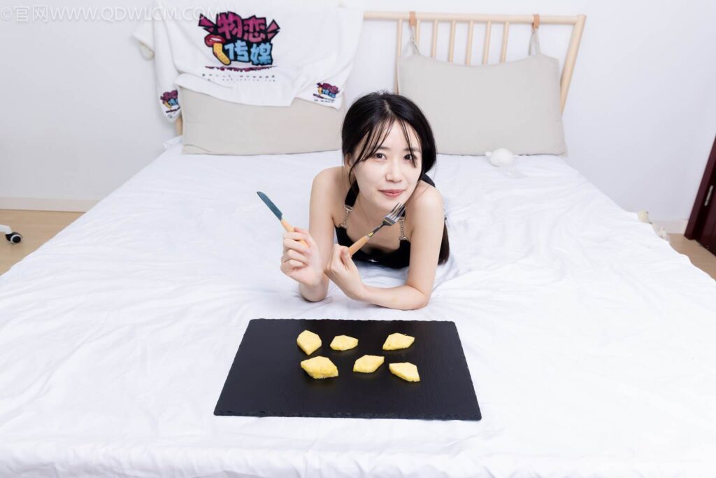 物戀傳媒 NO.2486 菜菜-高跟鞋、厚黑絲、裸足[284P/1V/6.02GB]插圖3