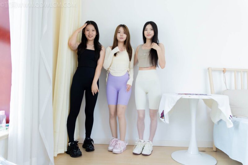 物戀傳媒 NO.2493 奶糖&茯苓&小曦-瑜伽褲、運動鞋、白棉襪、薄肉色、白色、黑色絲[174P/1V/5.78GB]-無料攝影圈