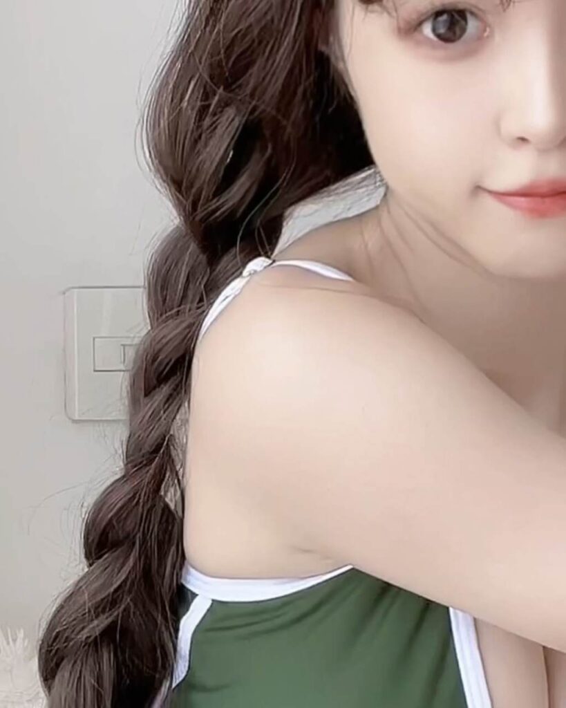 暈崽 NO.001 – 綠[50P/1V/405MB]插圖3