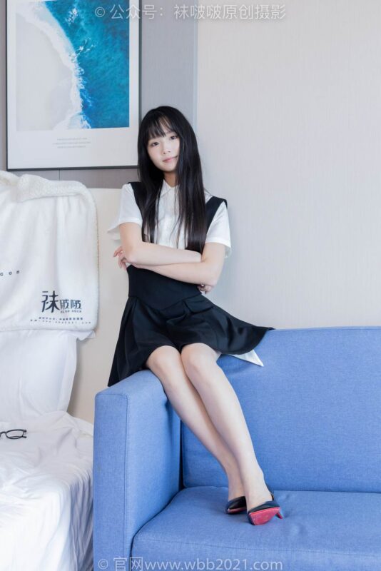 [BoBoSocks襪啵啵]NO.444 甜甜圈-兩雙高跟鞋、涼鞋、肉絲、裸足[185P/1V/7.87GB]-無料攝影圈