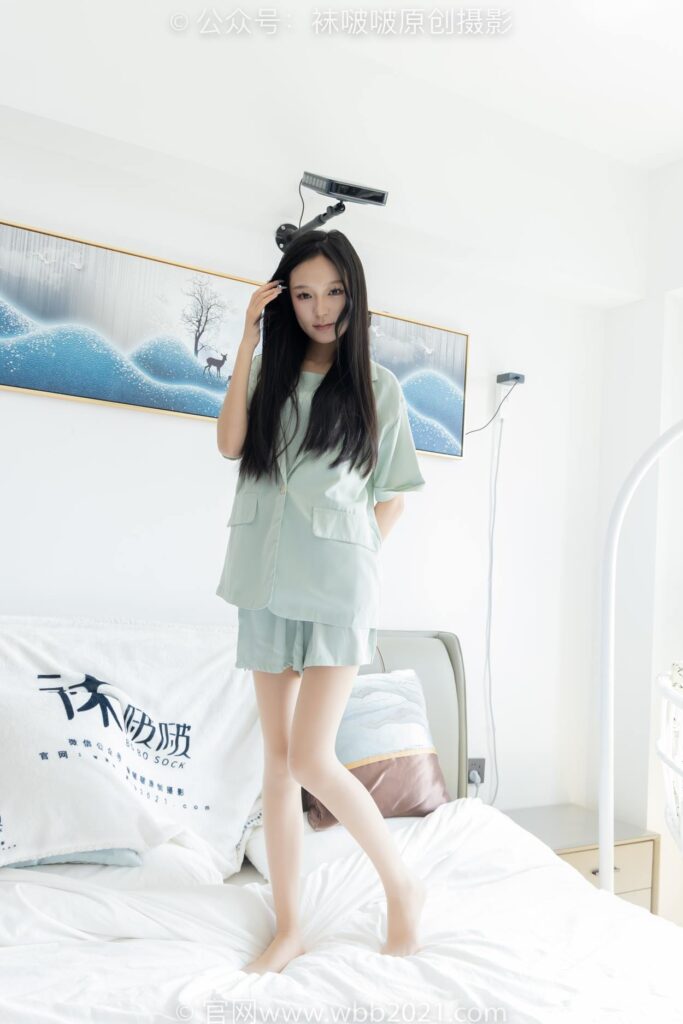 [BoBoSocks襪啵啵]NO.526 焦糖-三雙高跟鞋、薄肉絲（腳尖透明款）、裸足（紅色美甲）（花絮版）[145P/1V/6.00GB]插圖3