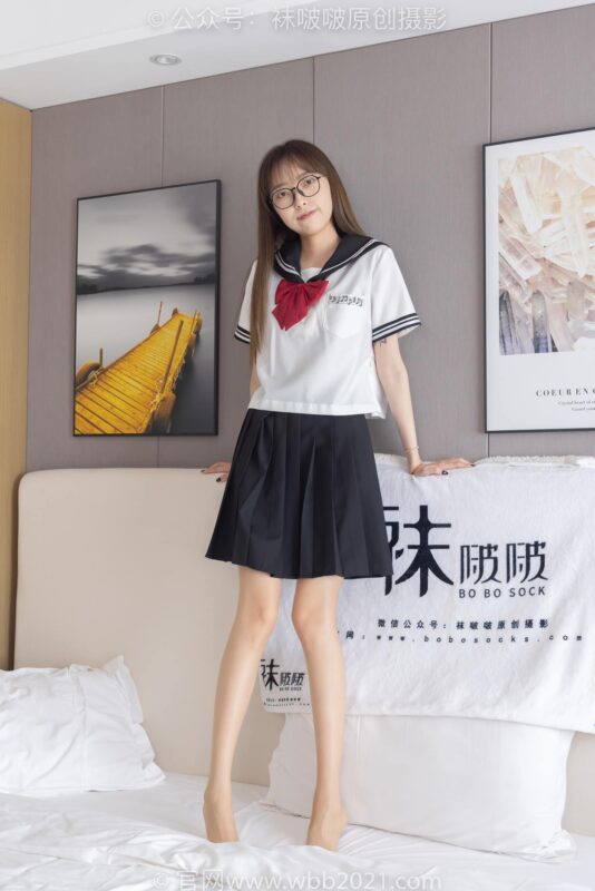 [BoBoSocks襪啵啵]NO.530 稚予-皮鞋、高跟鞋、深藍(lán)色小腿棉襪、油亮白絲油亮肉絲、jk制服[145P/1V/5.57GB]-無(wú)料攝影圈