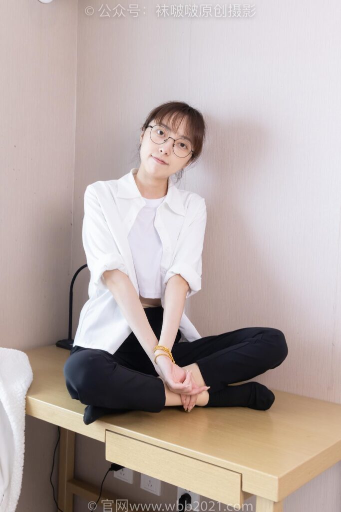 [BoBoSocks襪啵啵]NO.535 稚予-高跟鞋、皮鞋、黑棉襪、薄肉絲、褲里絲[160P/1V/6.04GB]插圖