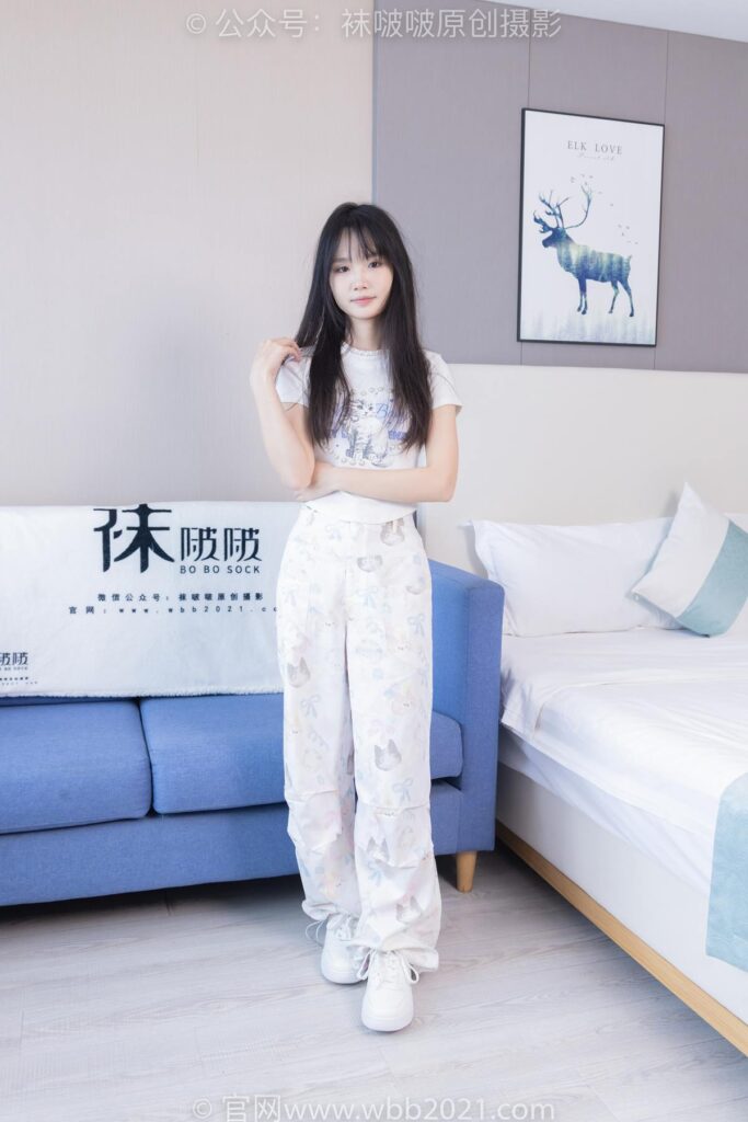 [BoBoSocks襪啵啵]NO.550 甜甜圈-板鞋自然穿臟白棉襪[148P/1V/5.90GB]插圖1