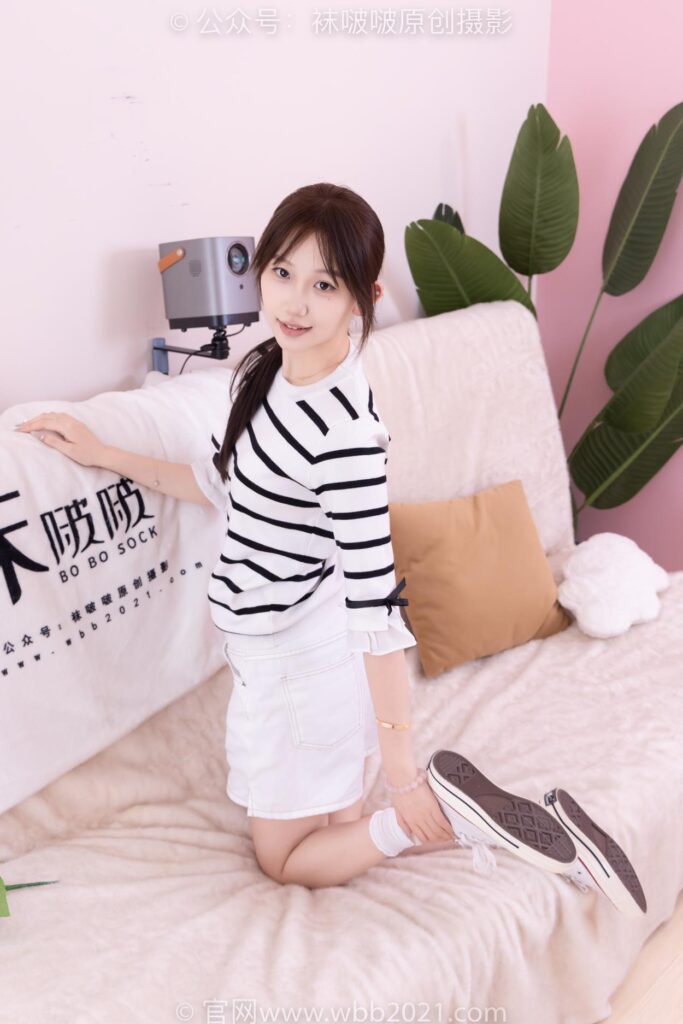 [BoBoSocks襪啵啵]NO.556 香菜-帆布鞋、白棉襪、裸足[149P/1V/5.75GB]插圖2