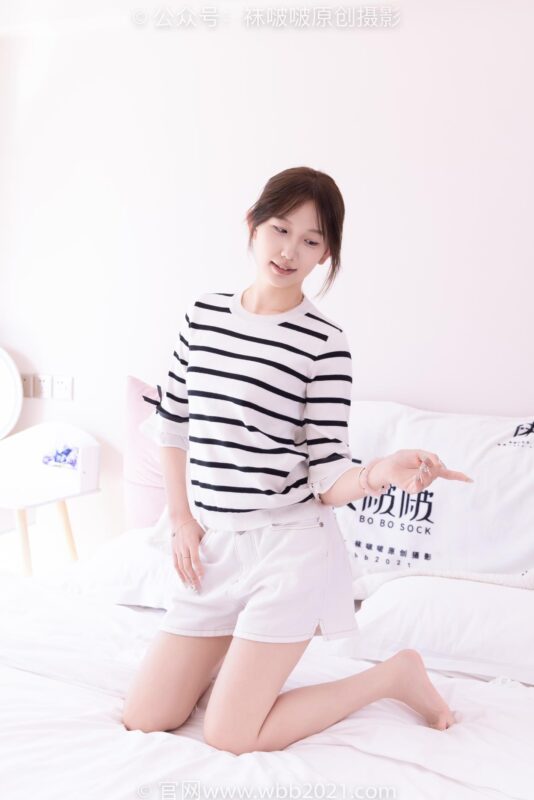[BoBoSocks襪啵啵]NO.556 香菜-帆布鞋、白棉襪、裸足[149P/1V/5.75GB]-無料攝影圈