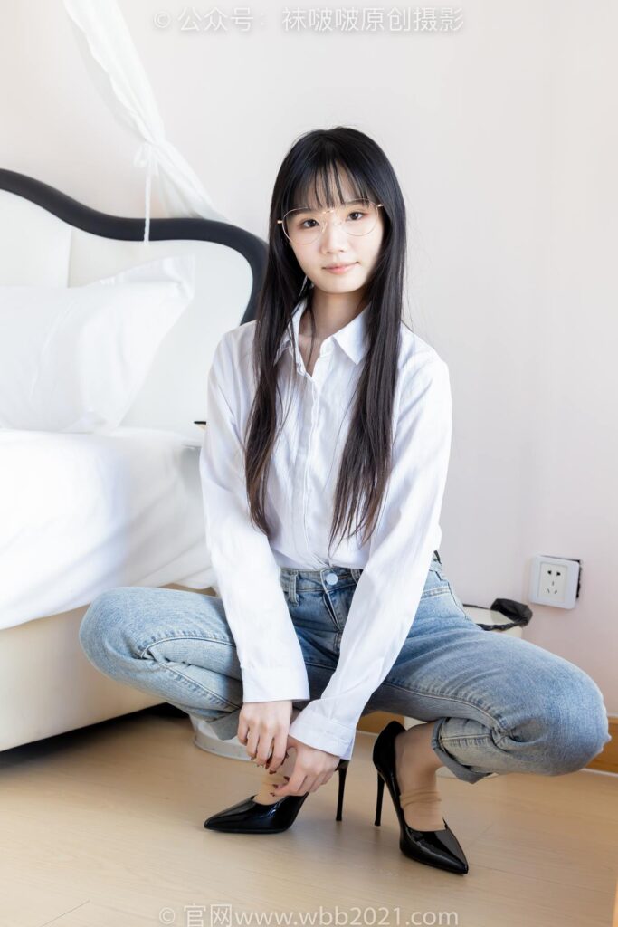 [BoBoSocks襪啵啵]NO.559 甜甜圈-高跟鞋、短肉絲、墊腳半蹲半脫襪子劇情[146P/1V/6.22GB]插圖2