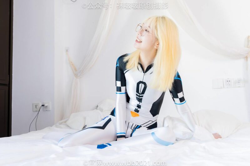 [BoBoSocks襪啵啵]NO.568 小甜豆-連體服、高跟鞋、厚白絲[148P/1V/6.39GB]-無料攝影圈