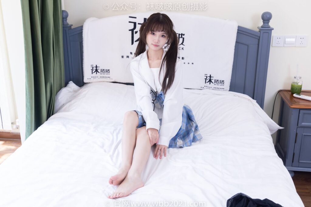 [BoBoSocks襪啵啵]NO.578 甜甜圈-高跟鞋、薄黑絲、薄白絲小腿襪、裸足、jk制服[149P/1V/5.92GB]插圖3