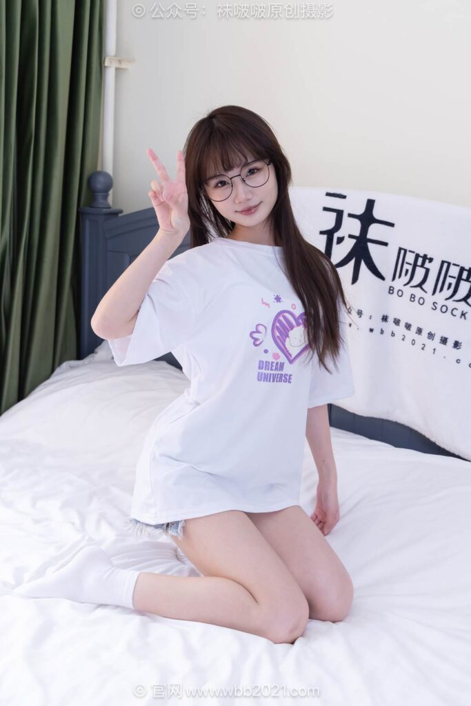 [BoBoSocks襪啵啵]NO.593 甜甜圈-板鞋、帆布鞋、白棉襪[148P/1V/5.62GB]插圖3