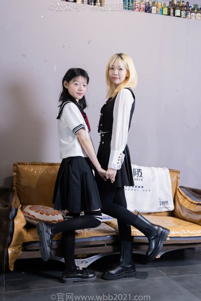 [BoBoSocks襪啵啵]NO.600 小甜豆&糯米-皮鞋、馬丁靴、小熊拖鞋、過膝棉襪[160P/1V/8.48GB]插圖1